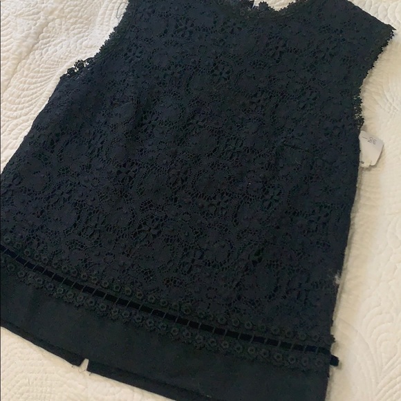 NWT Gorgeous Lace tank - Picture 2 of 5